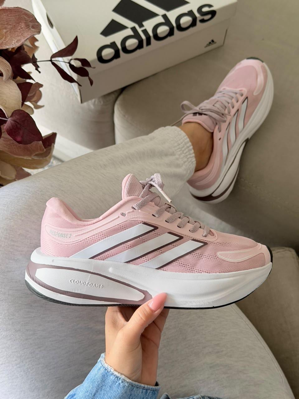 ADIDAS RESPONSE 2 ROSADO