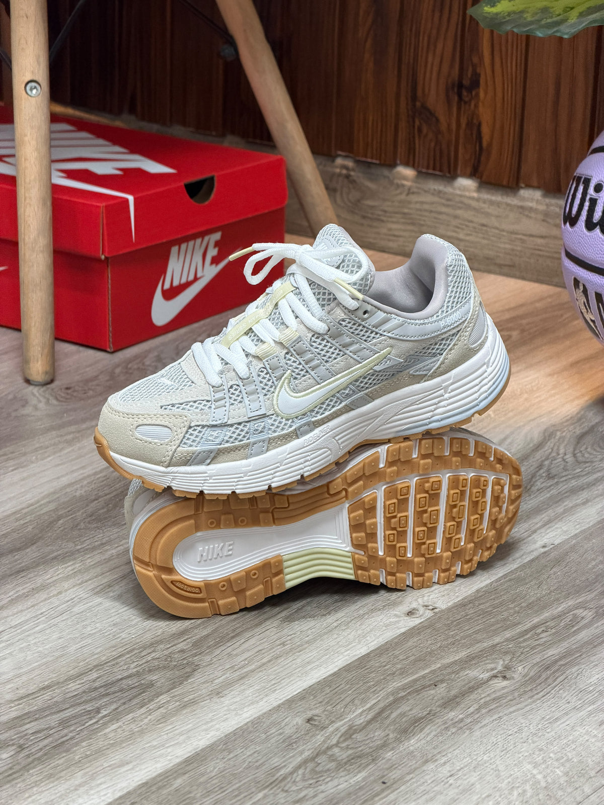 NIKE P 6000 BEIGE