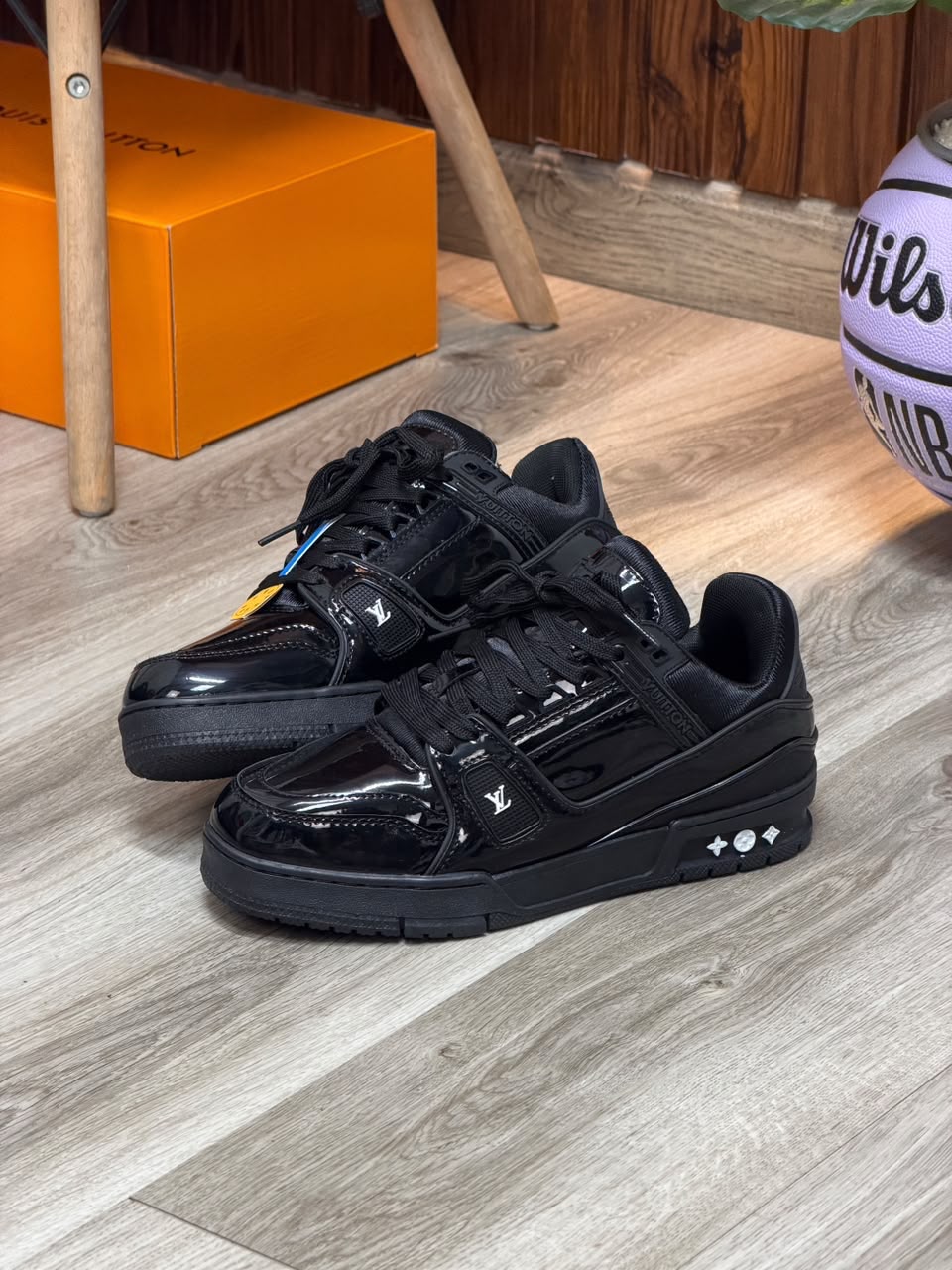 LOUIS VUITTON TRAINNER NEGRO