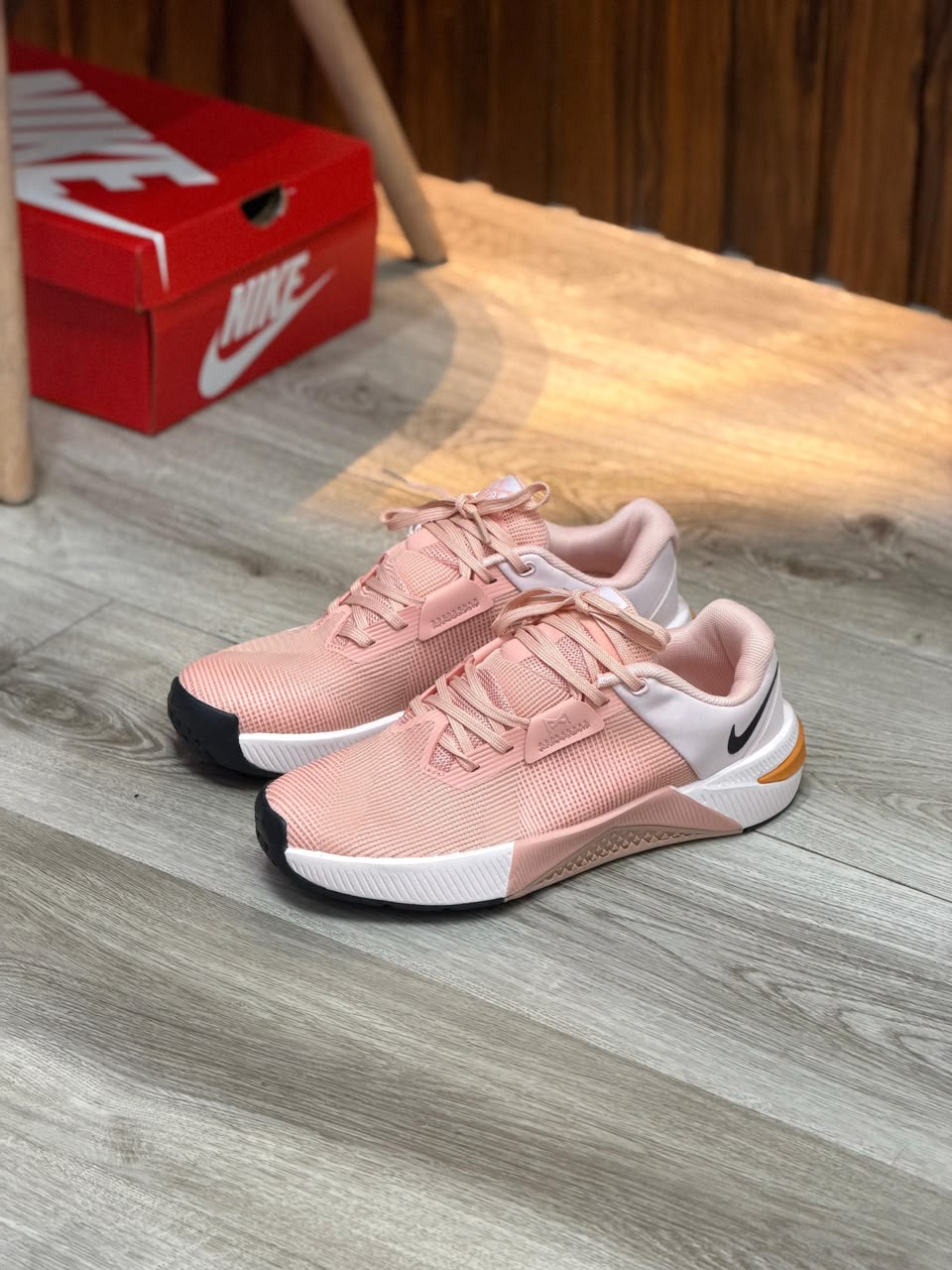 NIKE METCOM 10 ROSADO