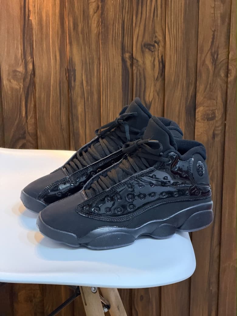 JORDAN RETRO 13 NEGRO