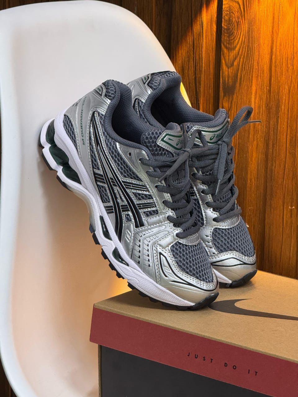 ASICS GEL KAYANO GRIS