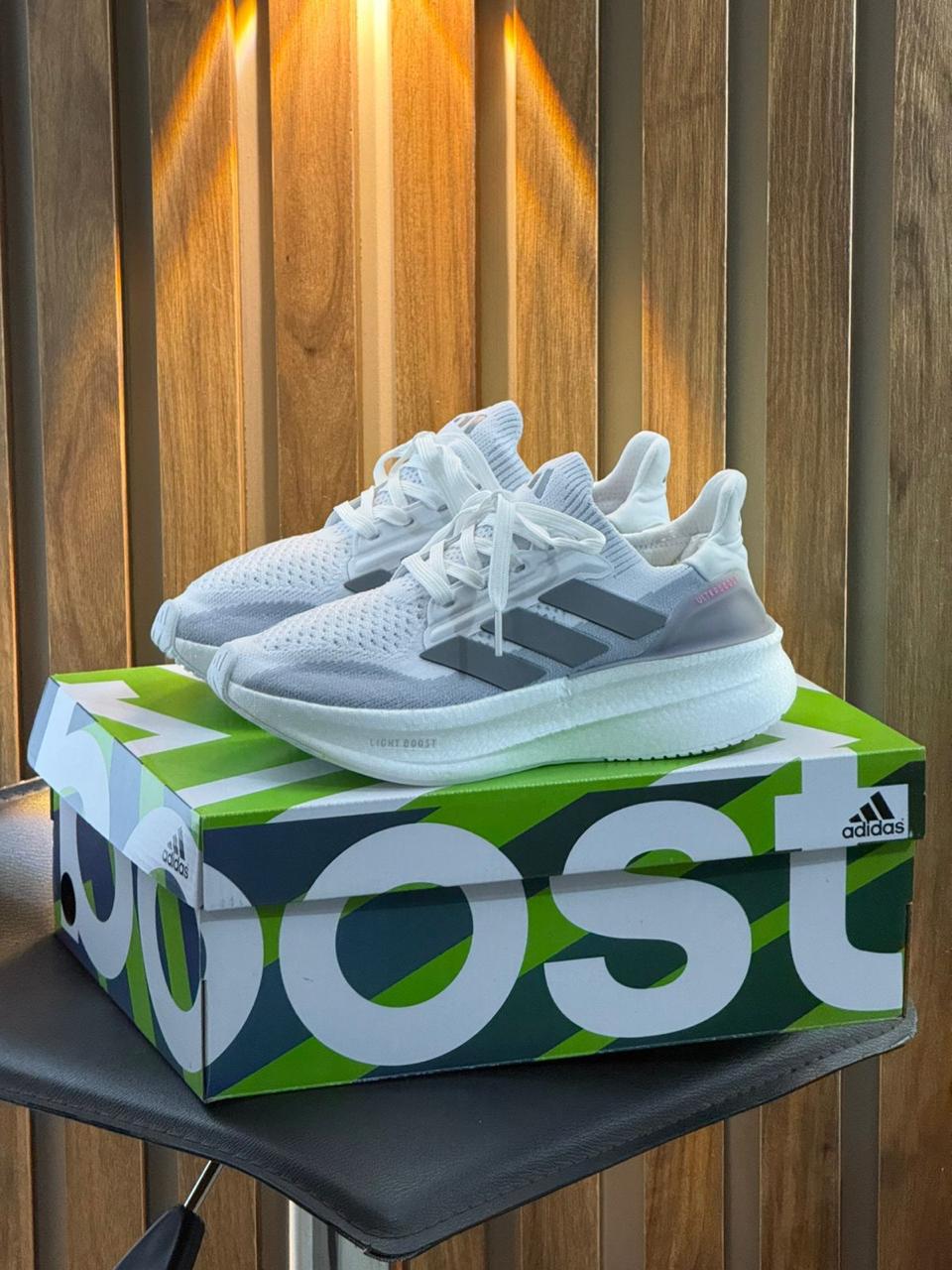 ADIDAS ULTRABOOST MORADA