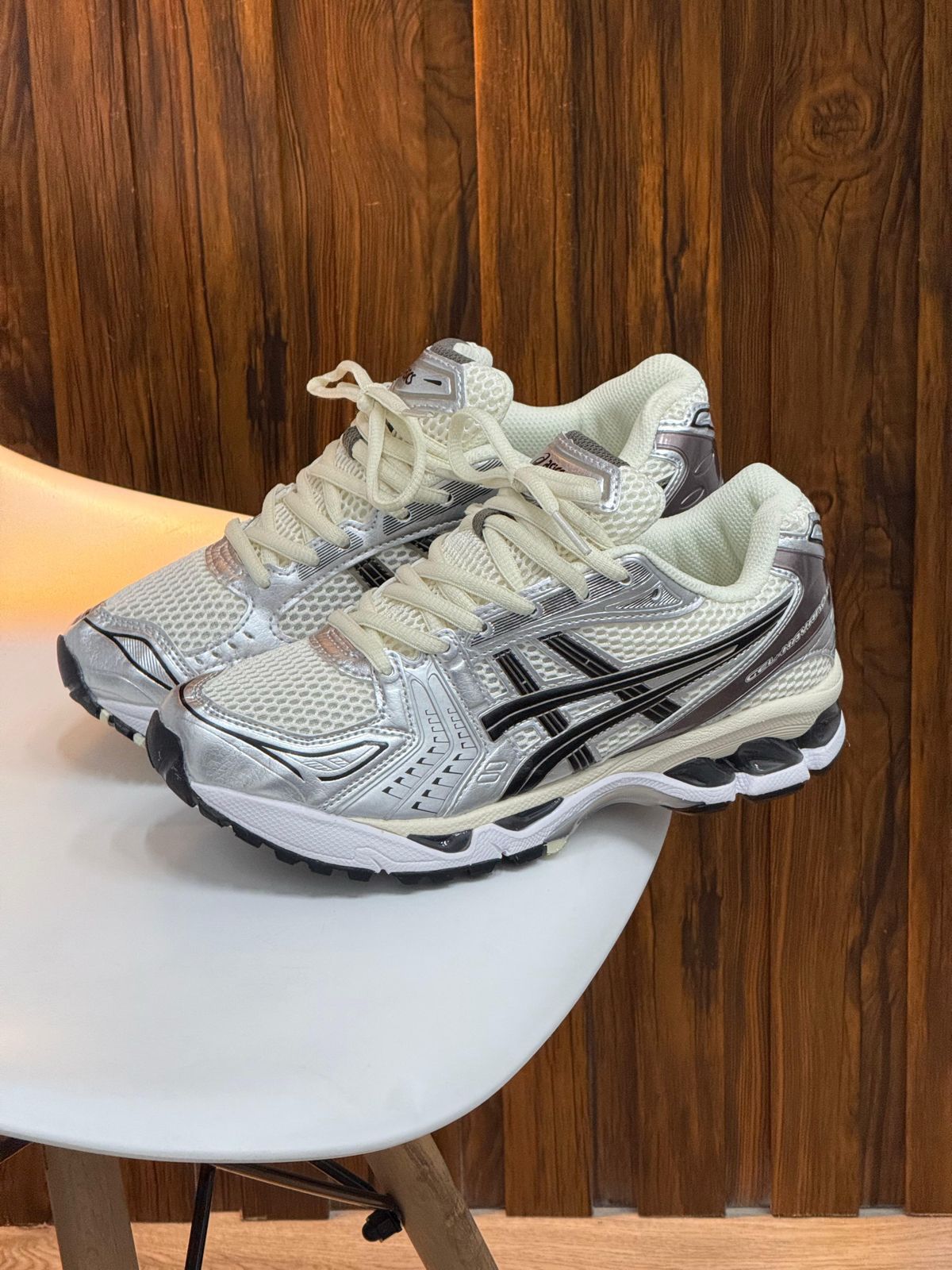 ASICS KAYANO GRIS