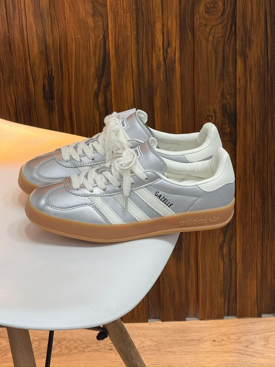 ADIDAS SAMBA PLATEADA