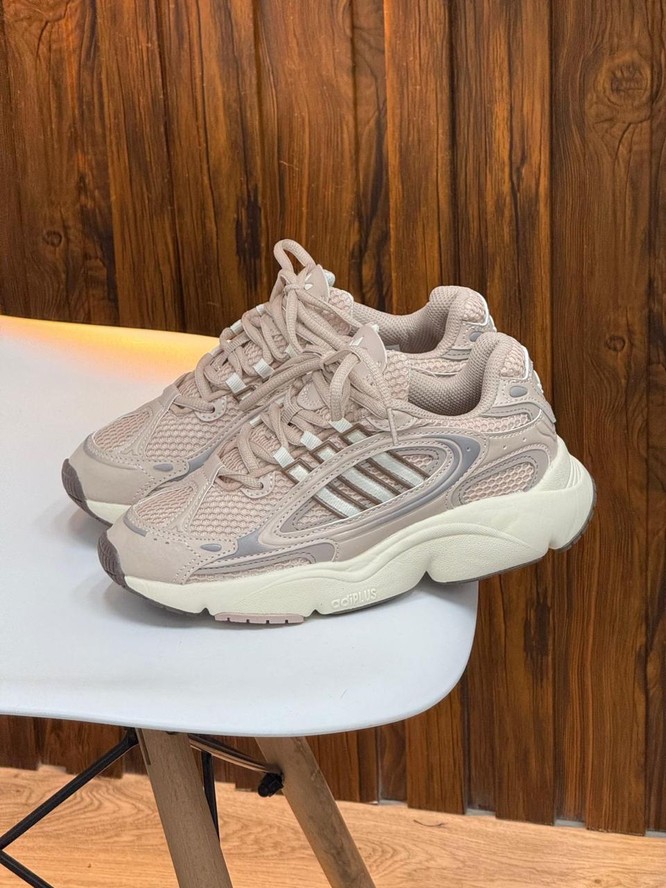 ADIDAS OZMILLEN ROSADA