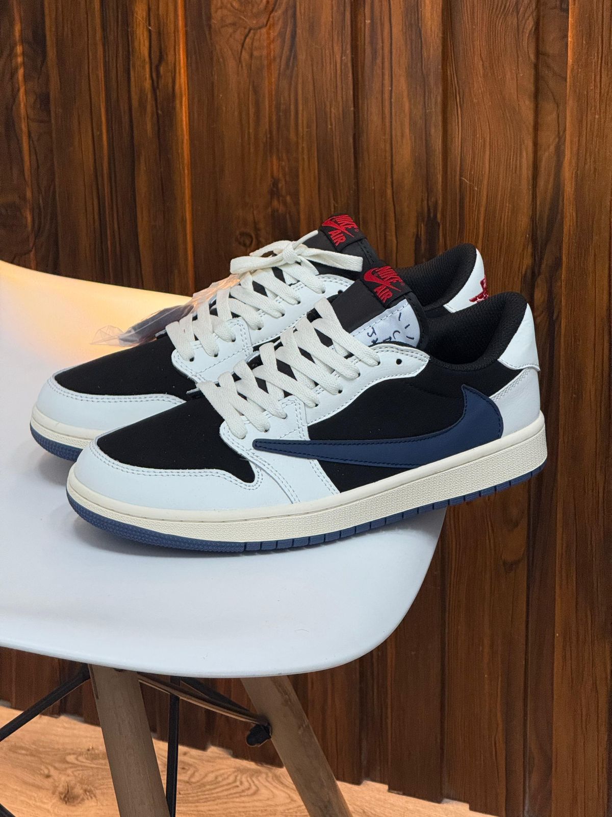 JORDAN TRAVIS BLANCA