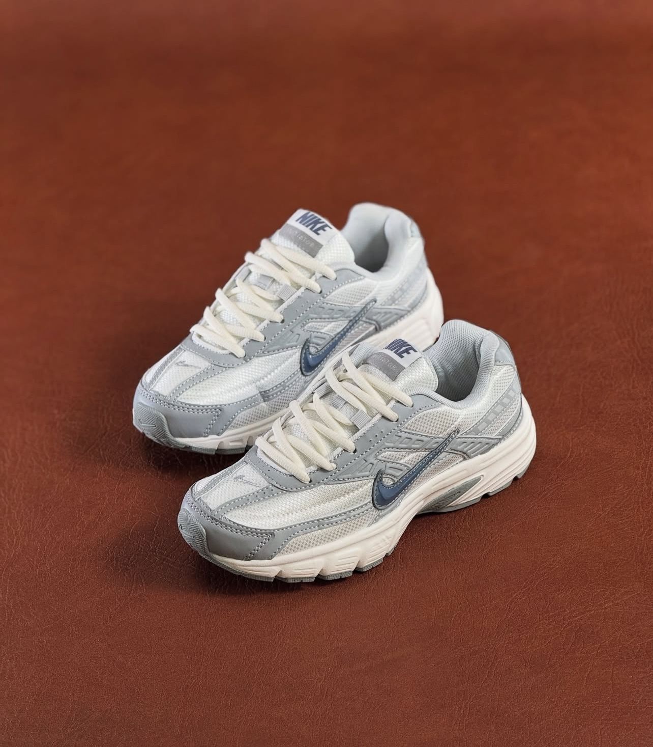 NIKE P6000 GRIS