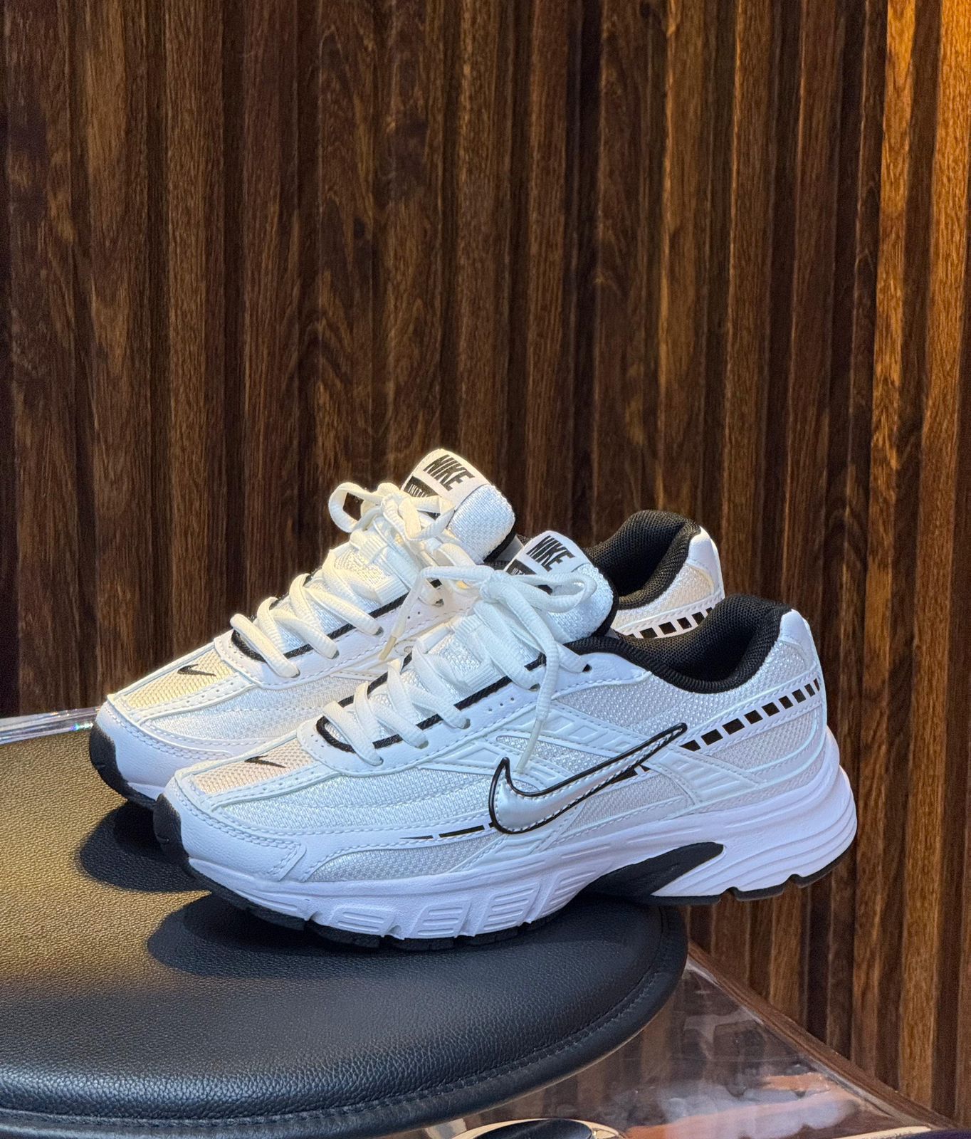 NIKE INITIATOR BLANCA