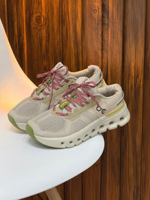ON CLOUD BEIGE FAVORITOS