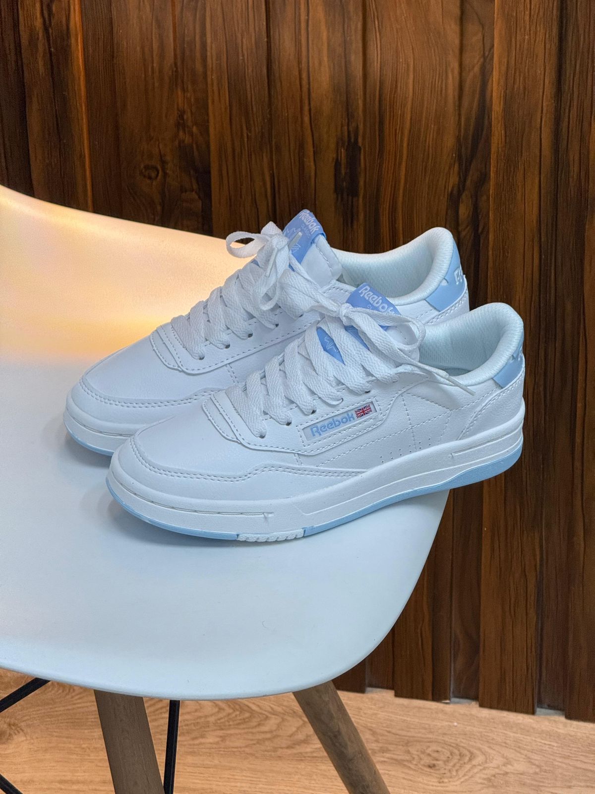 REEBOK BLANCA