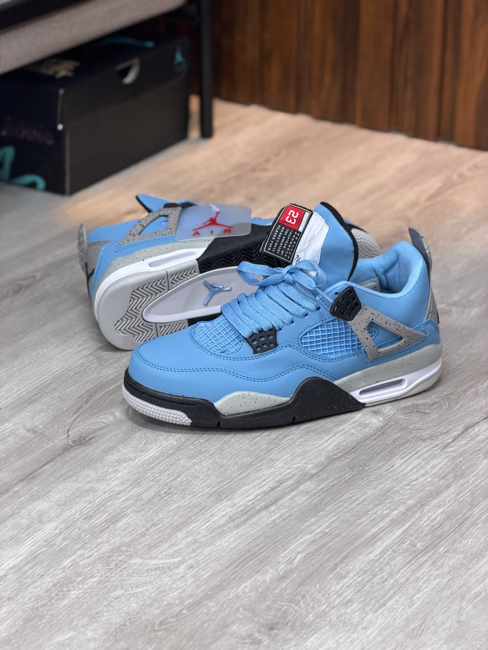 JORDAN RETRO 4 FAVORITOS
