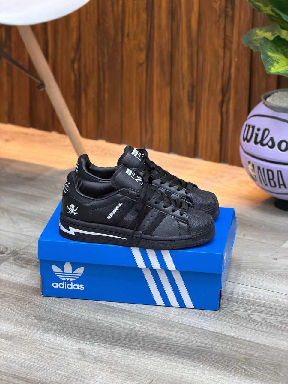 ADIDAS SUPERSTAR NEIGHBORHOOD NEGRO