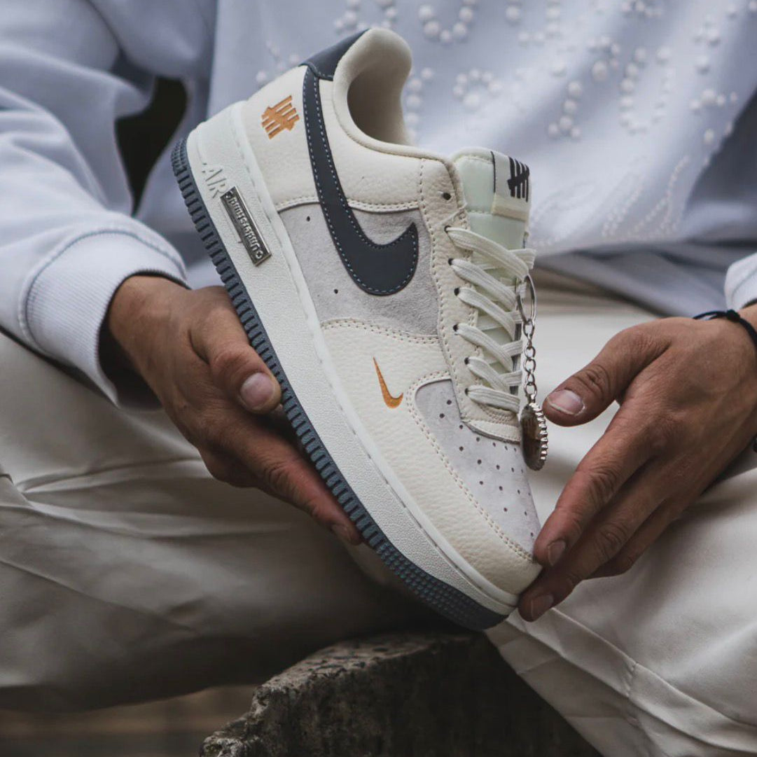 NIKE AIFORCE BEIGE FAVORITOS