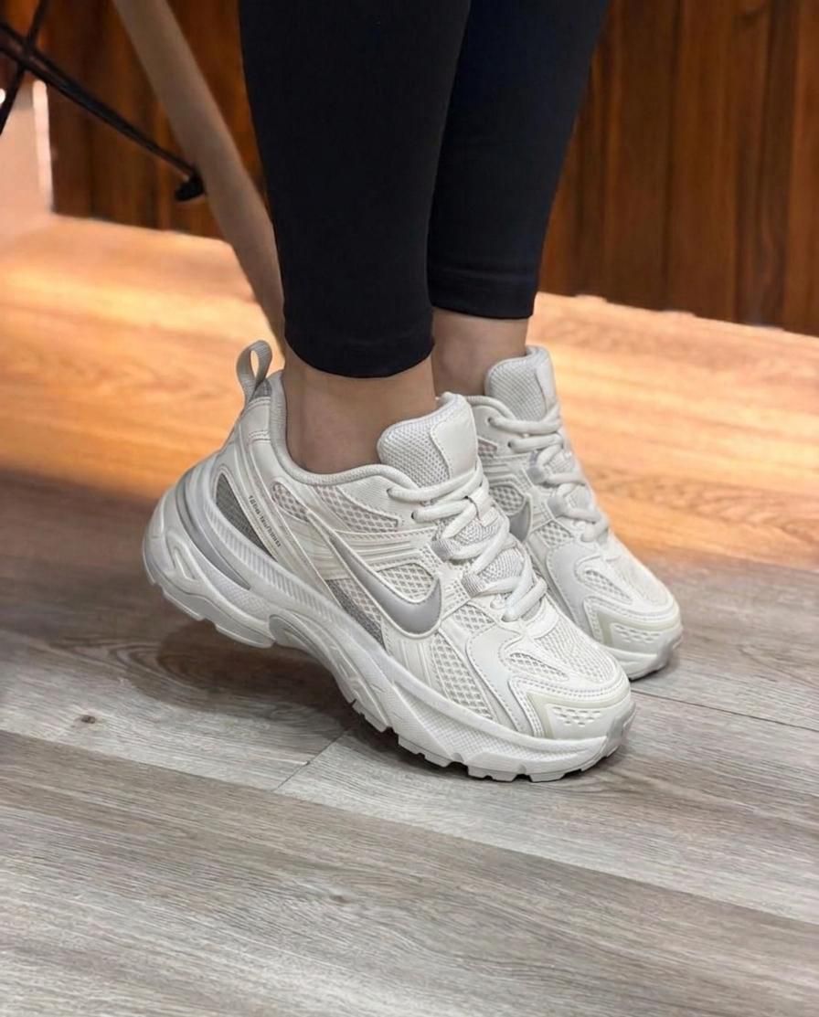 NIKE RUN BLANCO GRIS