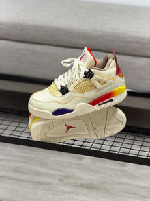 JORDAN RETRO 4 FAVORITOS