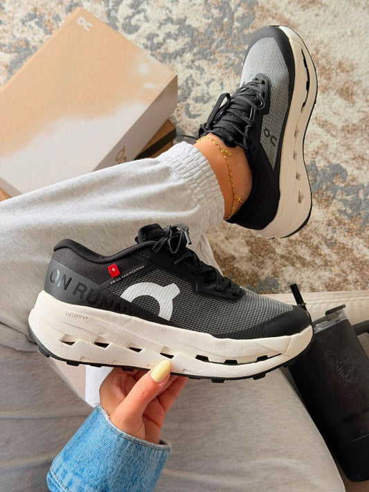 ON CLOUD NEGRO