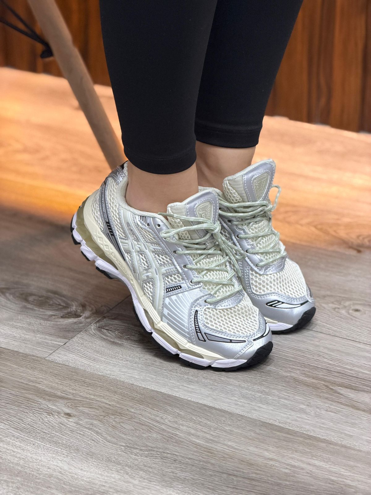 ASICS KAYANO GRIS