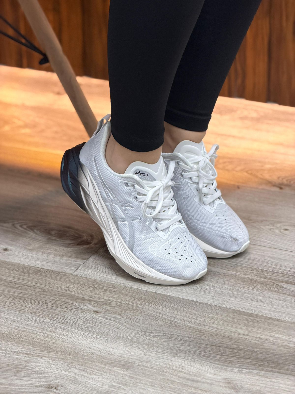 ASICS KAYANO GRIS