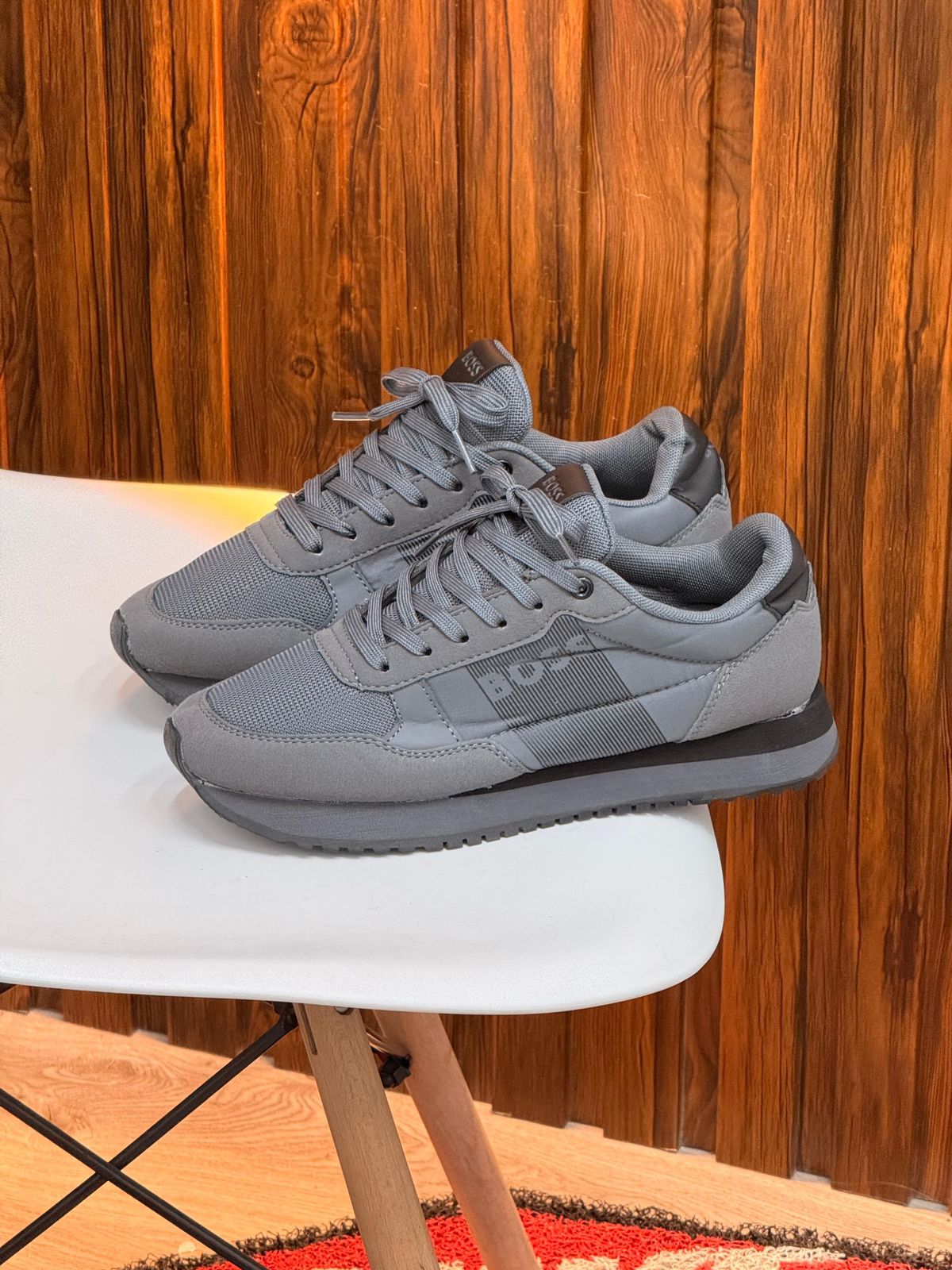 HUGO BOSS GRIS