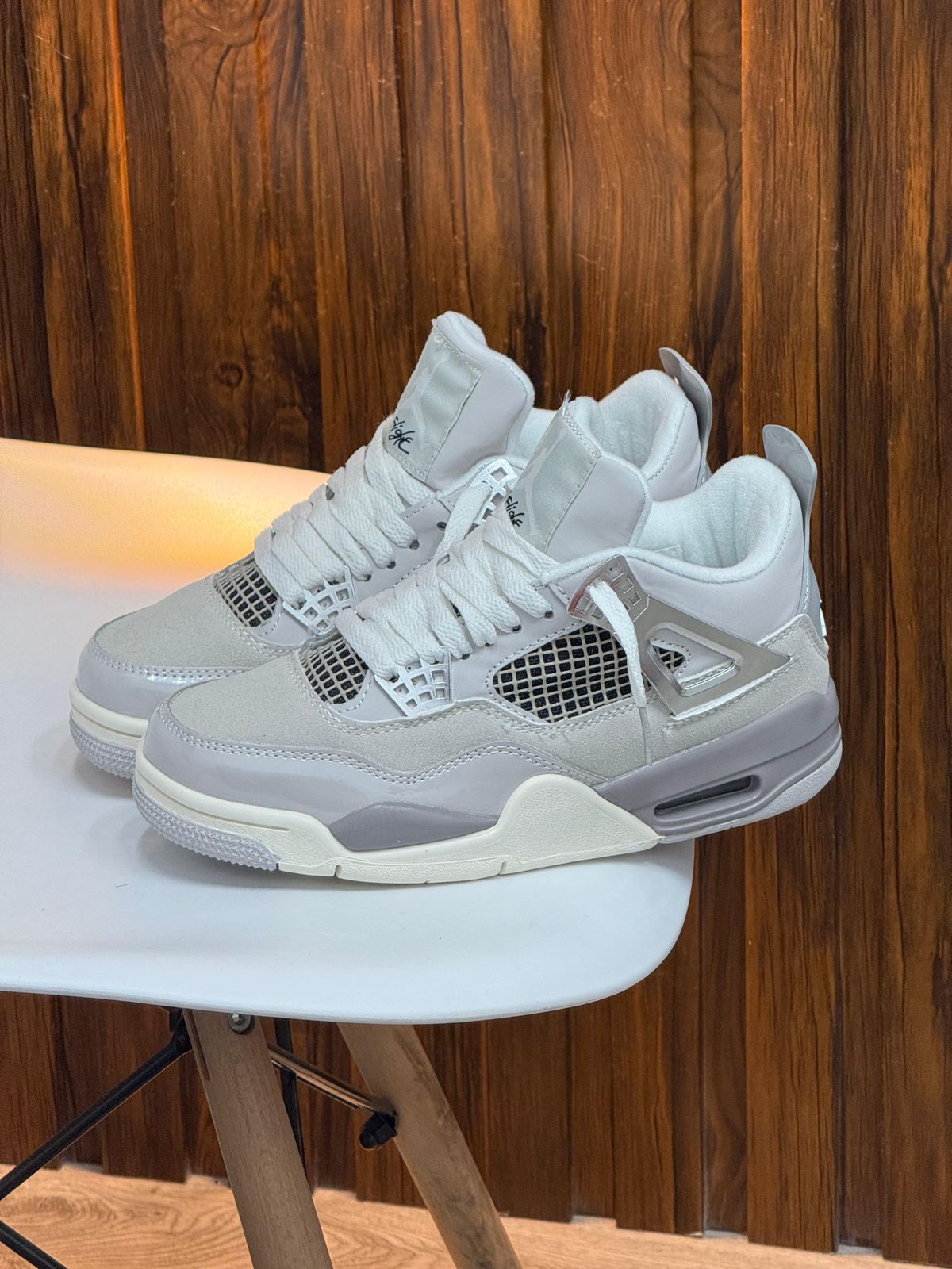 JORDAN RETRO 4 GRIS