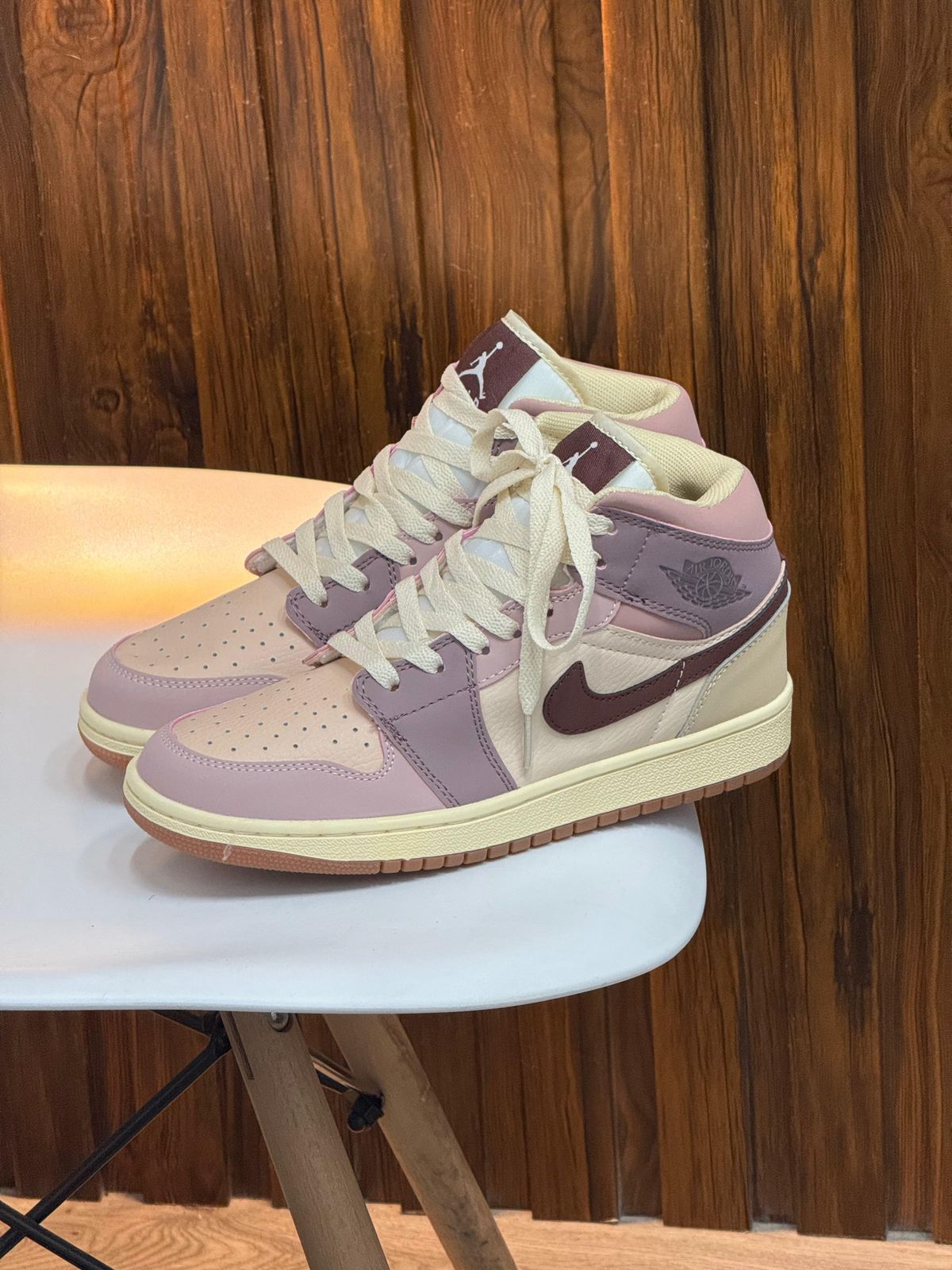 JORDAN RETRO BOTA ROSADA