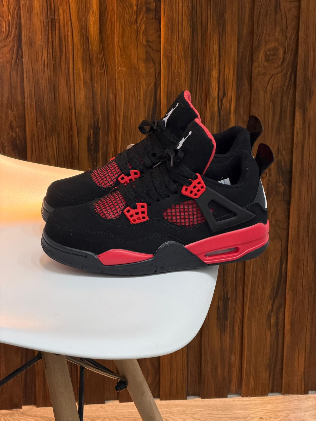 JORDAN RETRO 4 ROJO