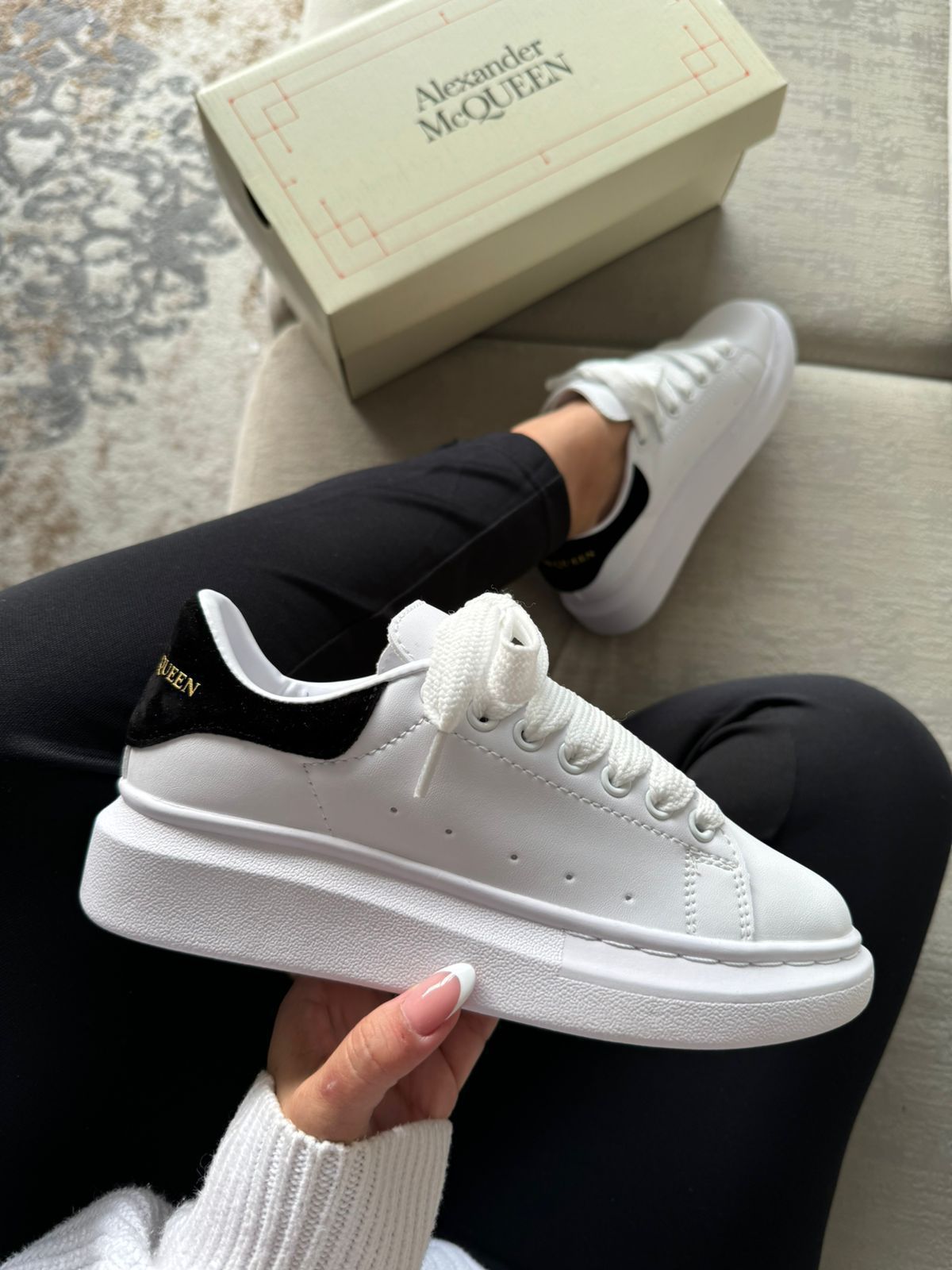 ALEXANDER MCQUEEN BLANCA