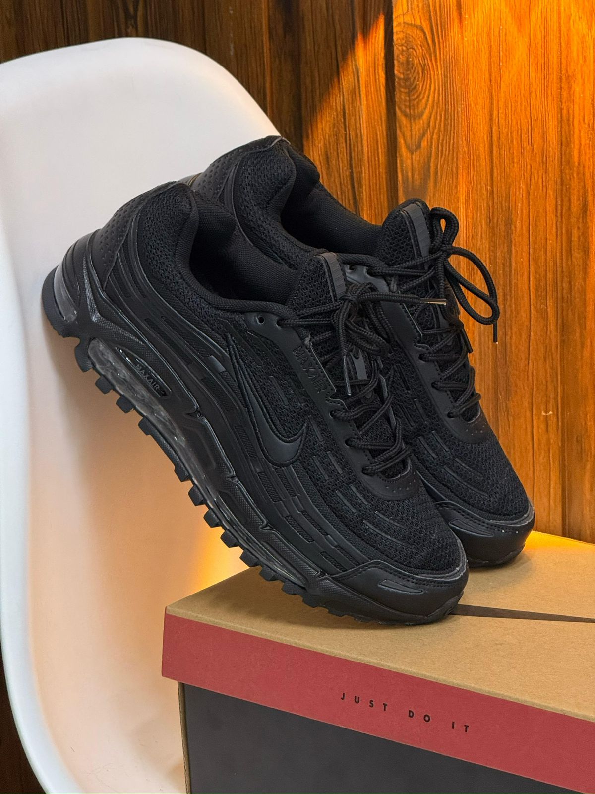NIKE AIRMAX 97