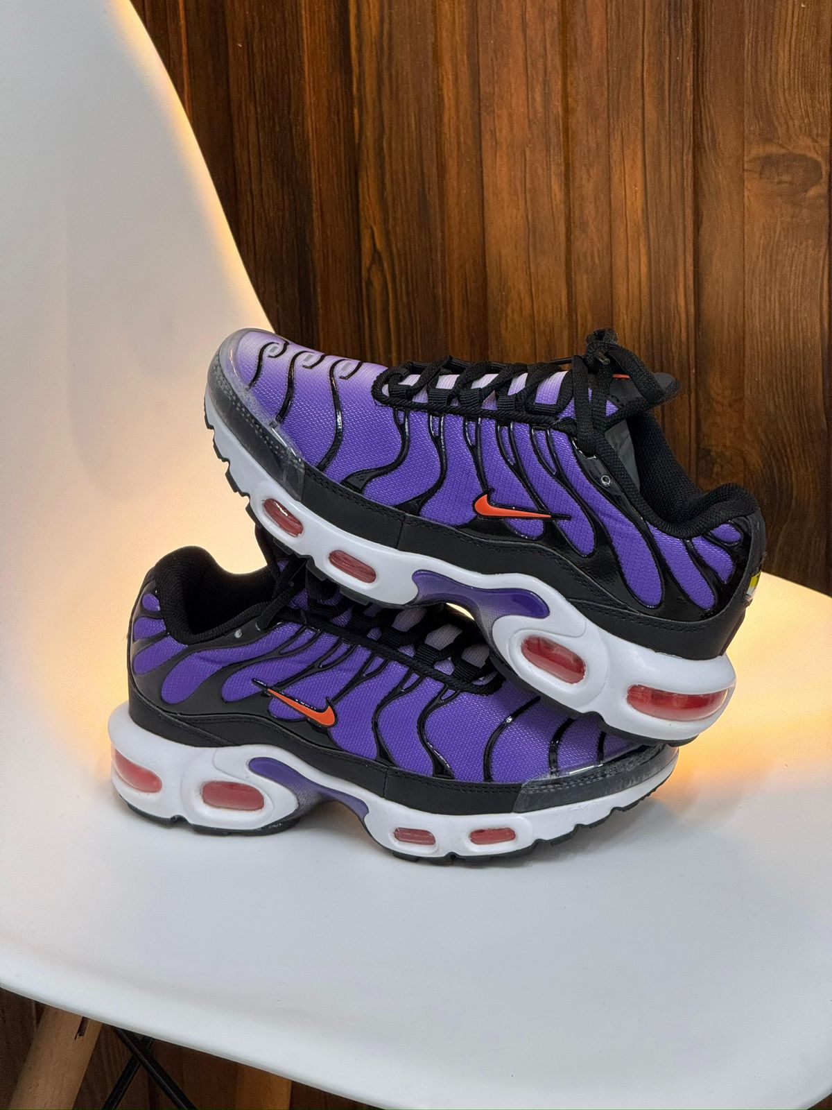 NIKE TN MORADA