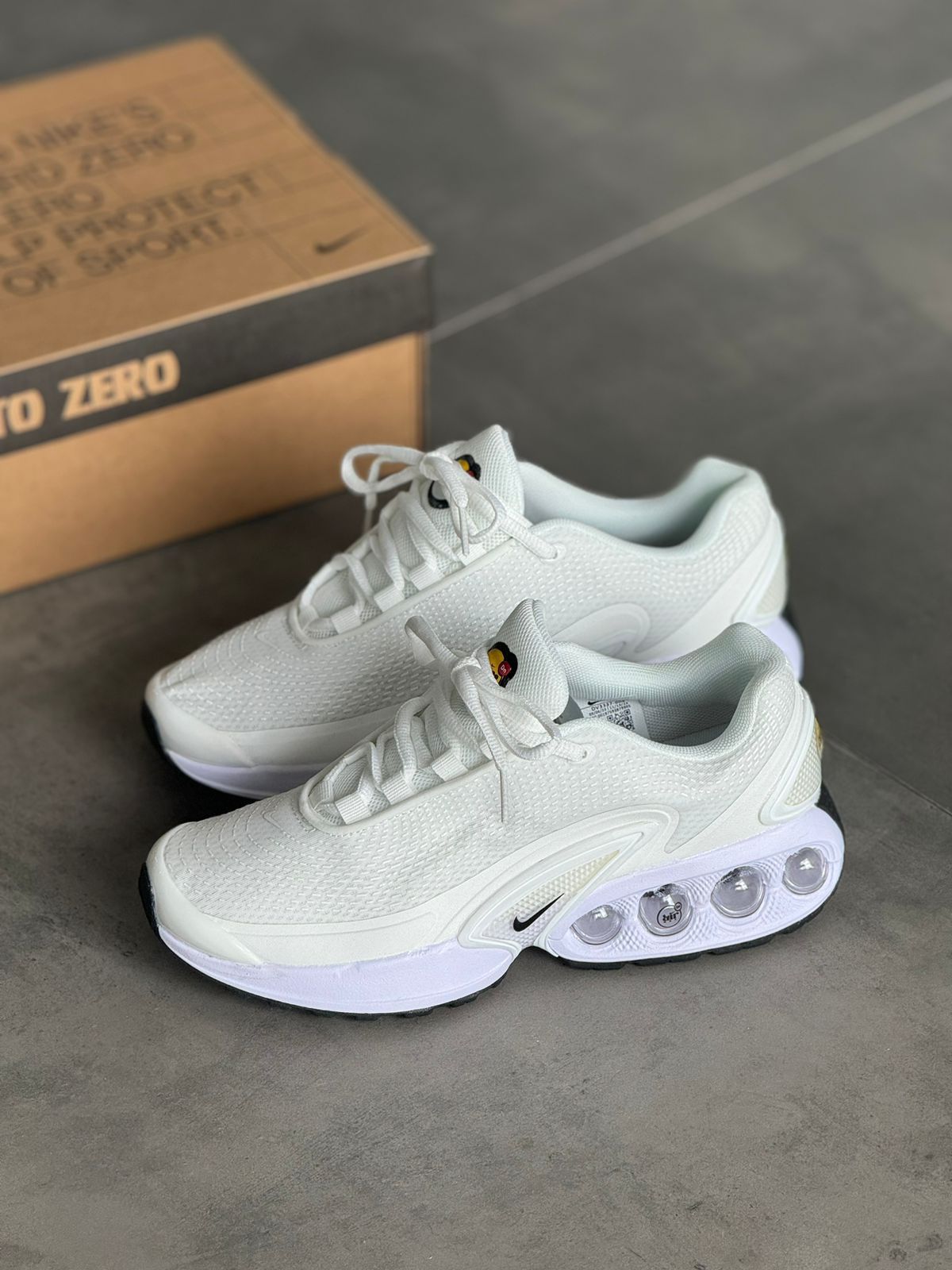 NIKE DN BLANCA