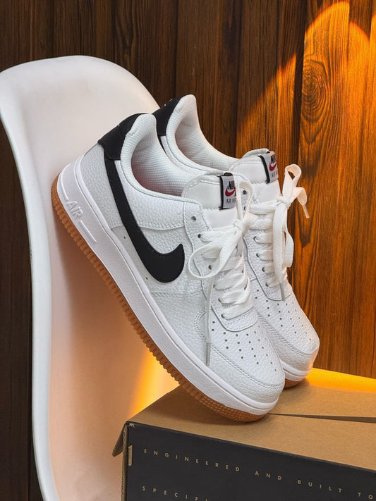 NIKE AIRFORCE GOMA