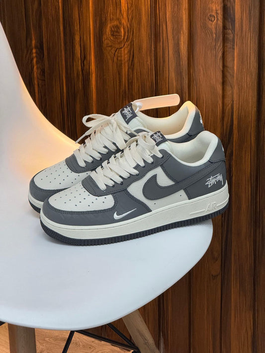 NIKE AIRFORCE GRIS