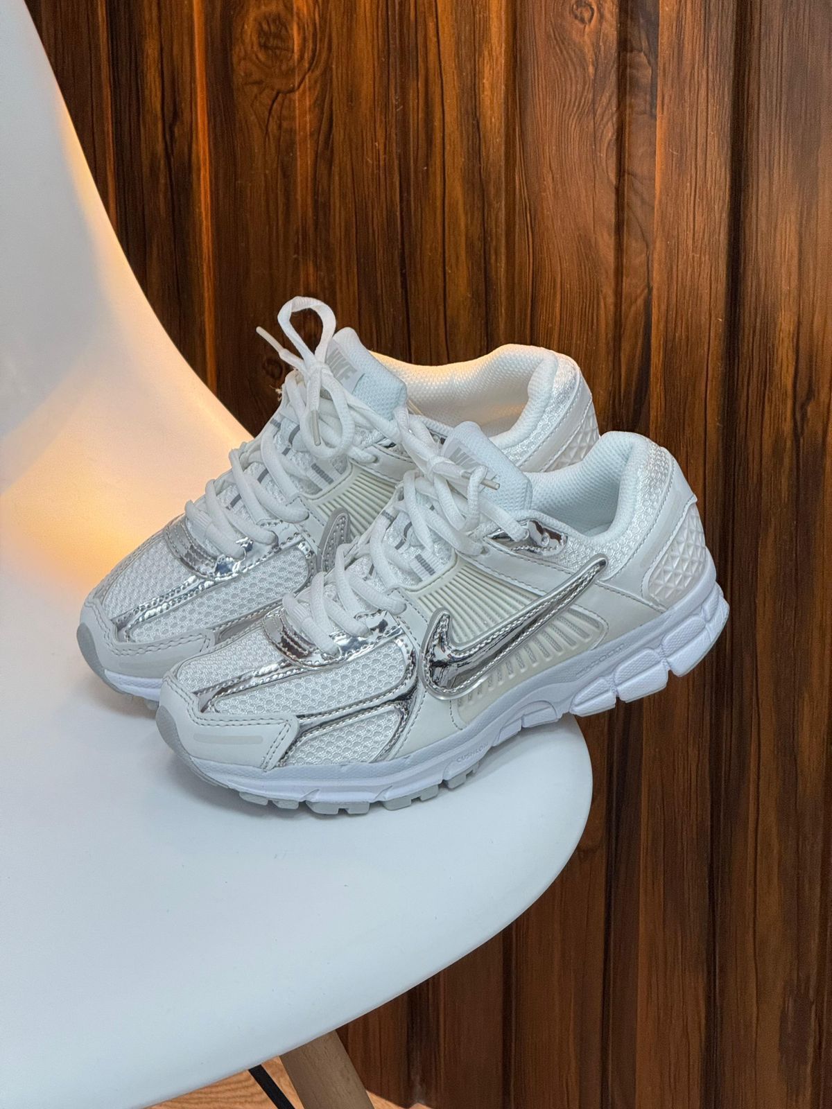 NIKE VOMERO BLANCA