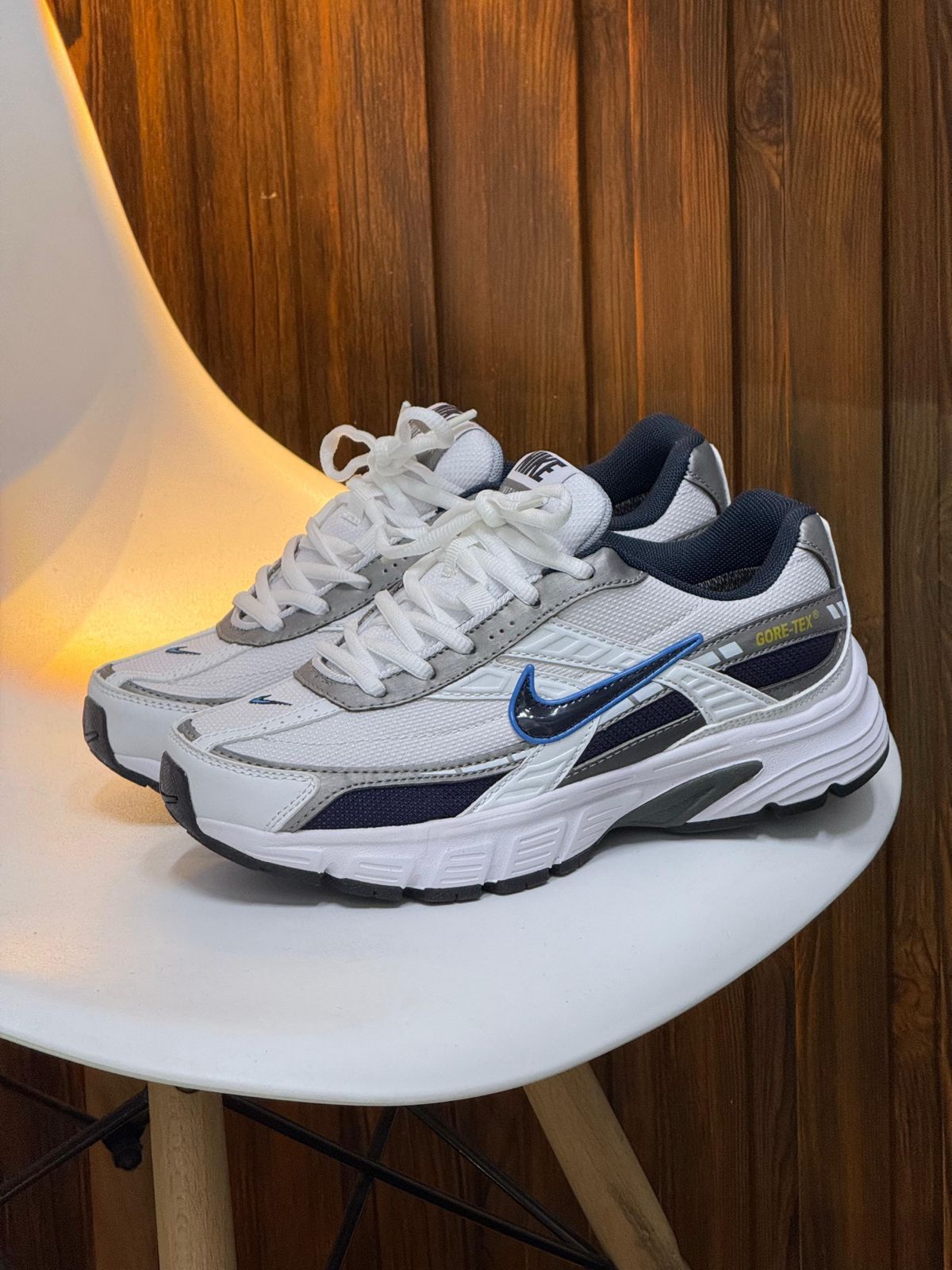 NIKE INITIATOR BLANCA