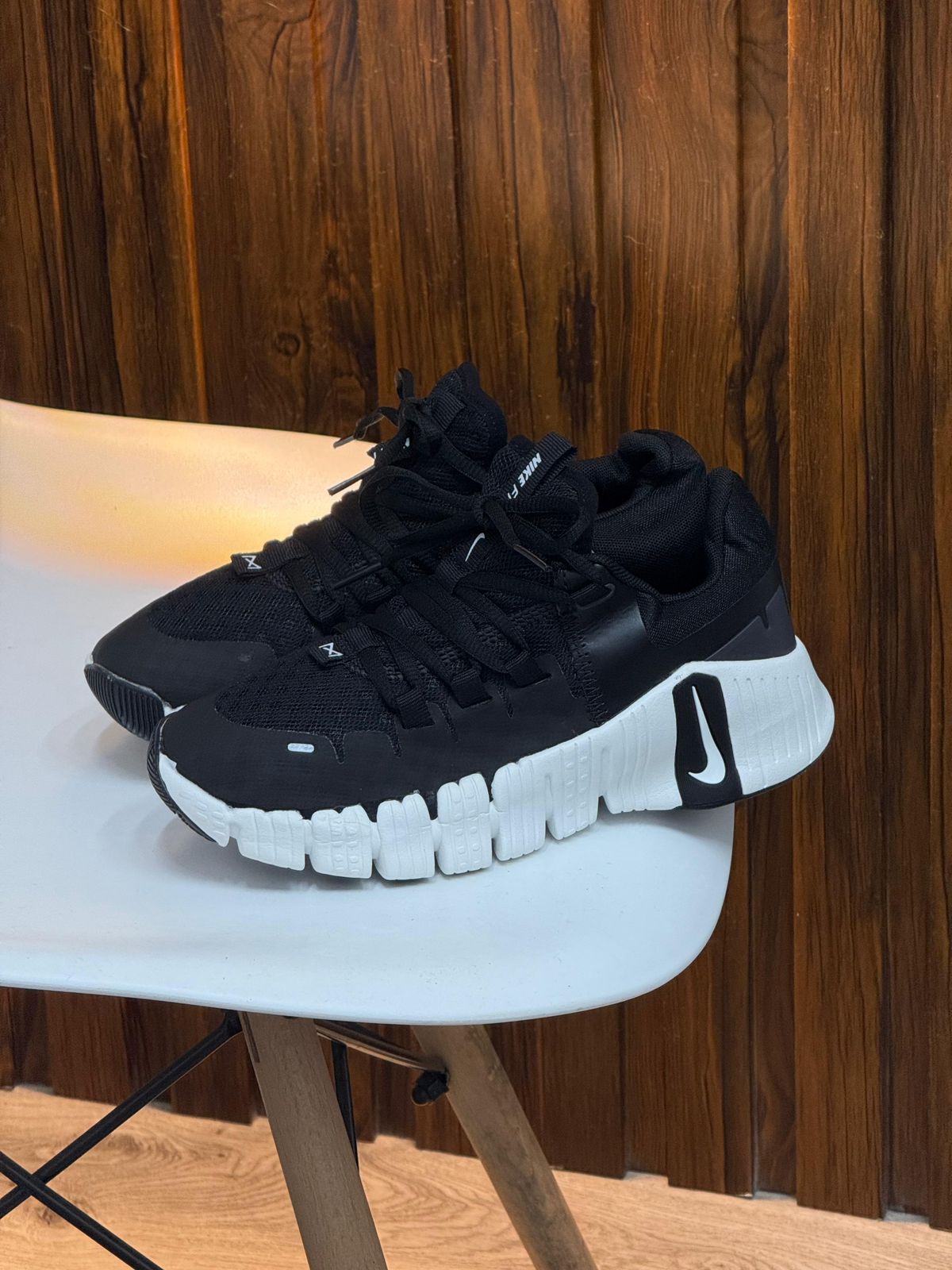 NIKE METCOM NEGRA