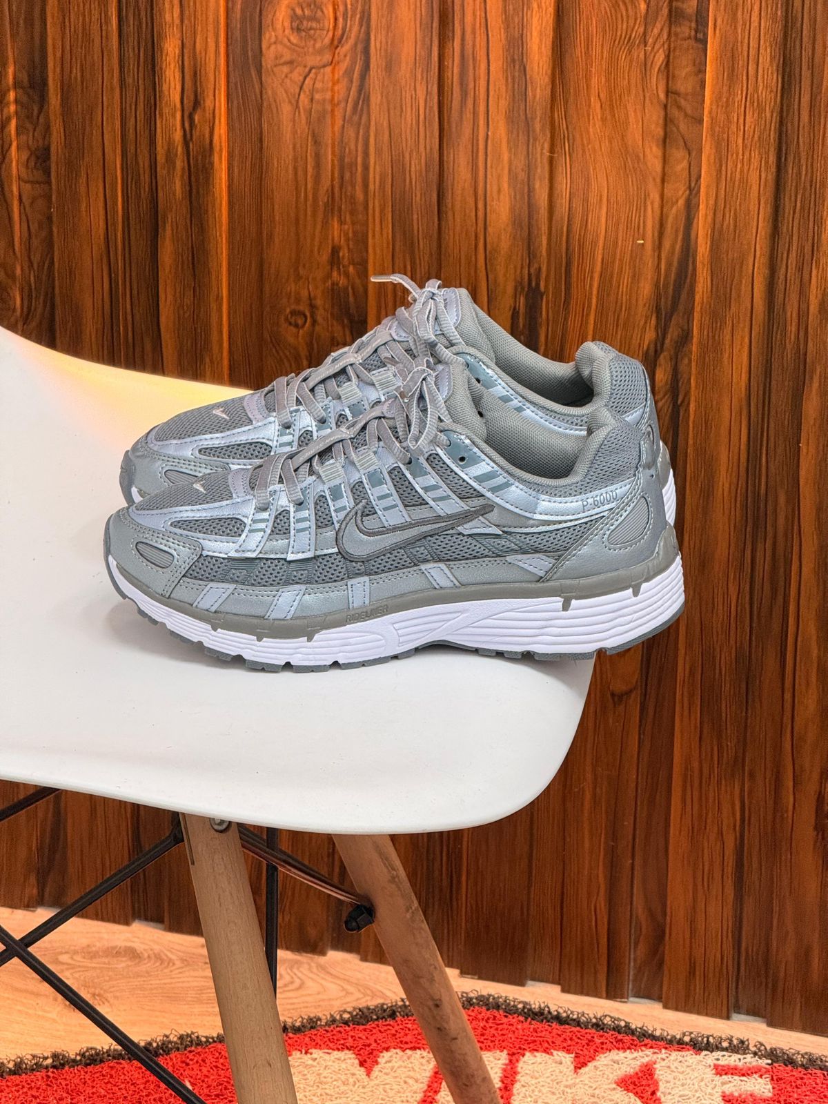 NIKE P6000 GRIS