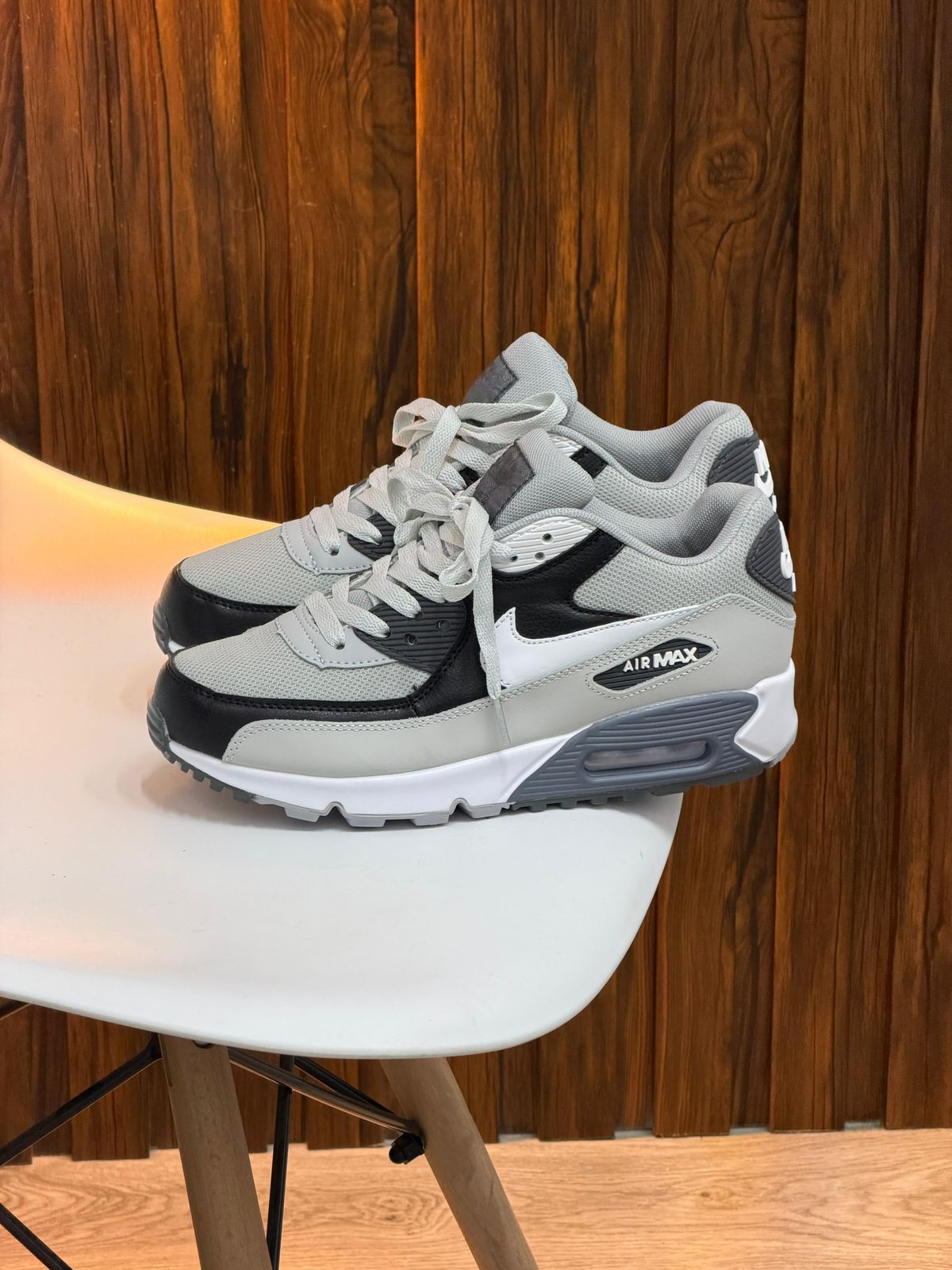 NIKE AIR MAX GRIS