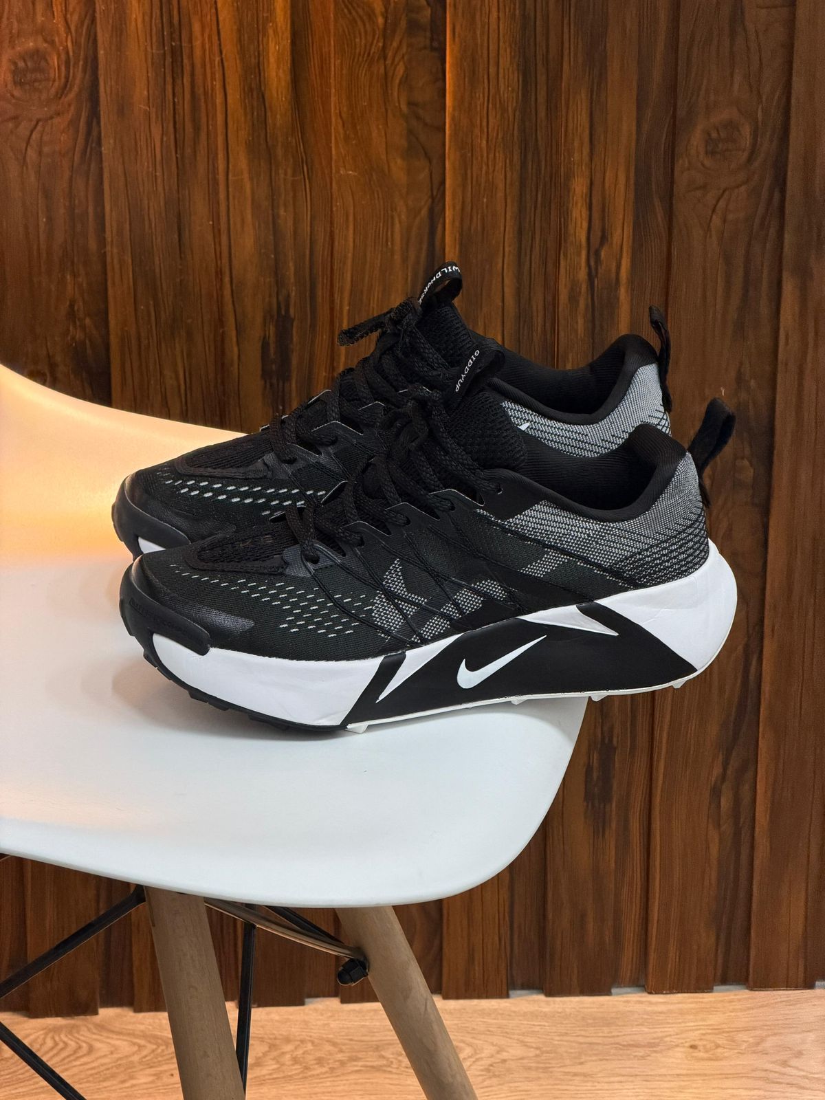 NIKE TRAIL NEGRA