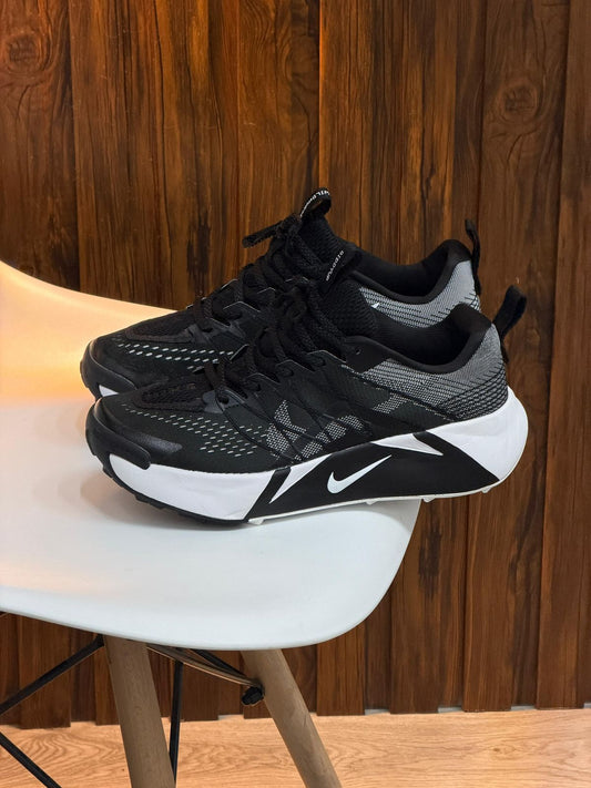 NIKE TRAIL NEGRA