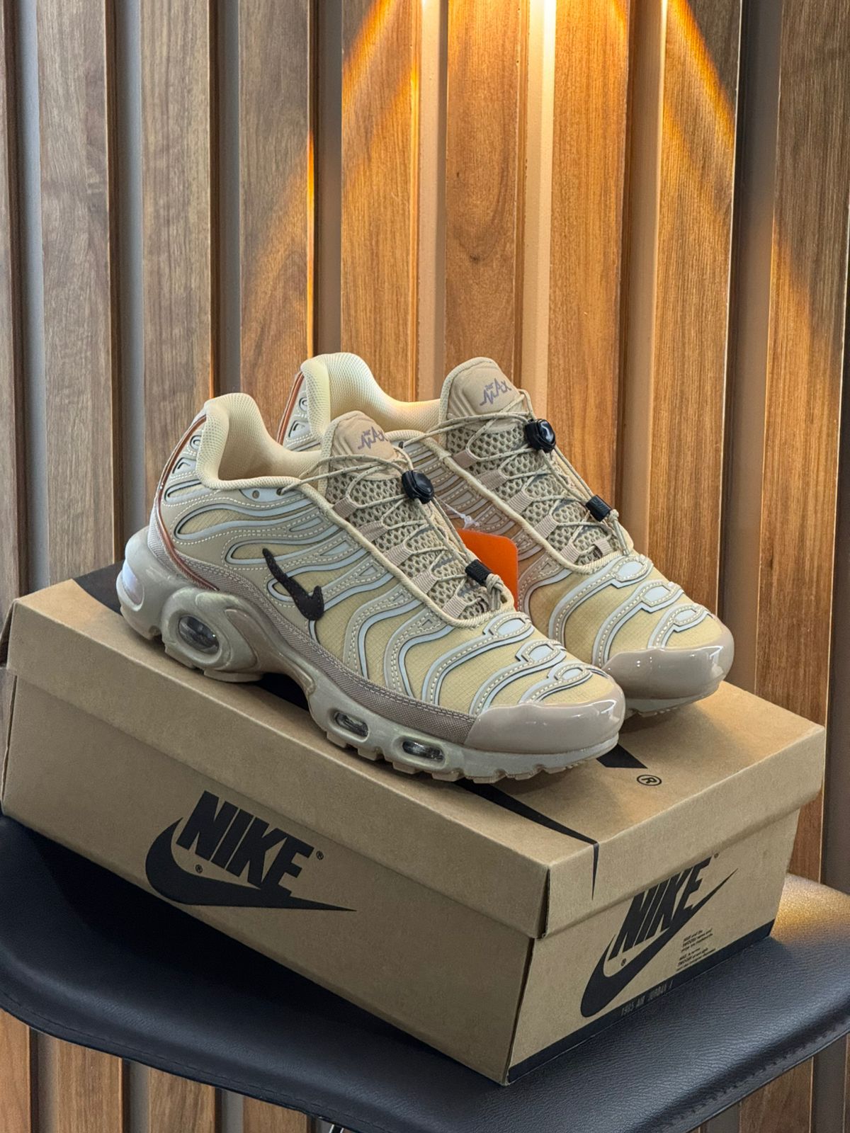 NIKE TN BEIGE