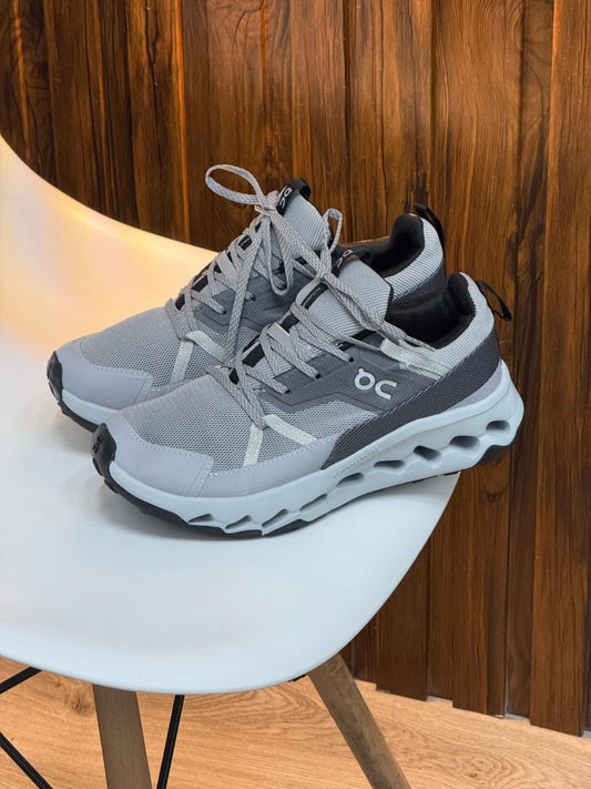 ON CLOUD GRIS
