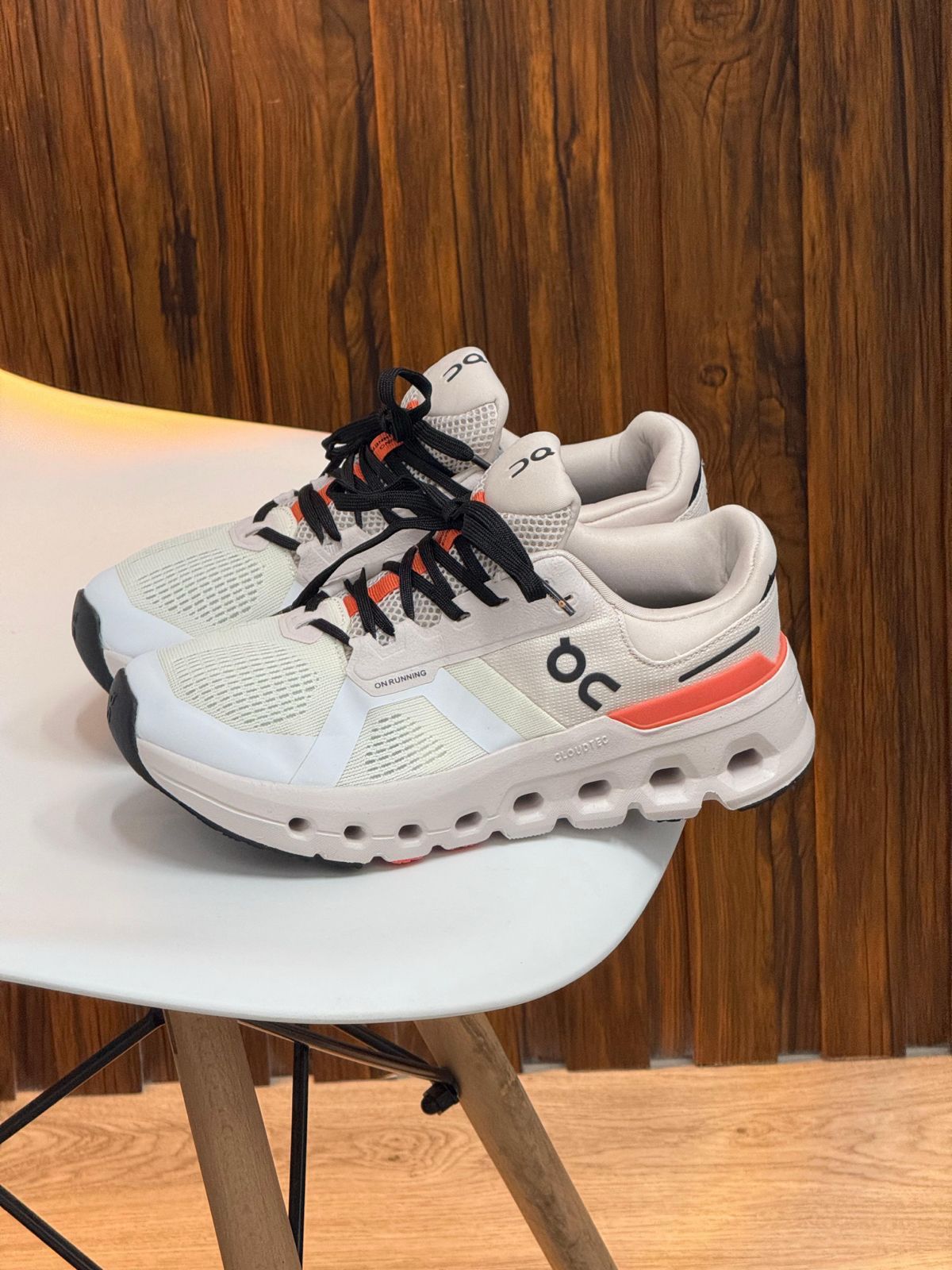 ON CLOUD BEIGE