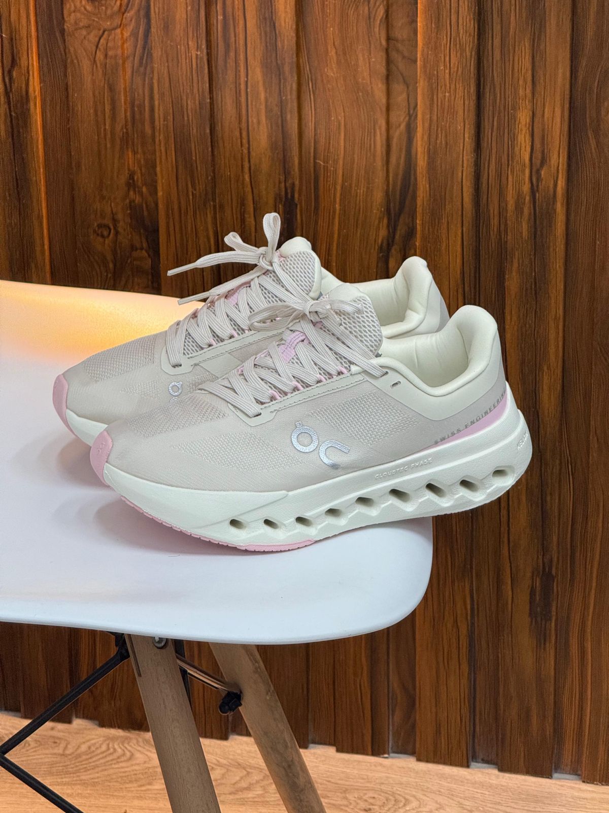 ON CLOUD BEIGE