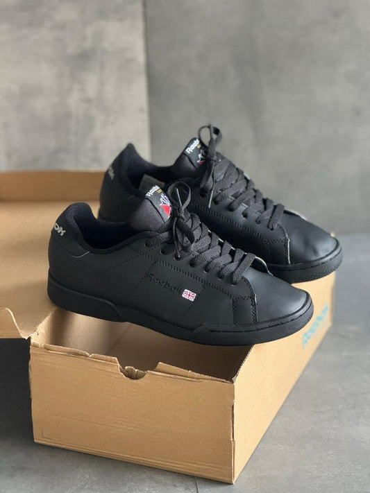 REEBOK NEGRA