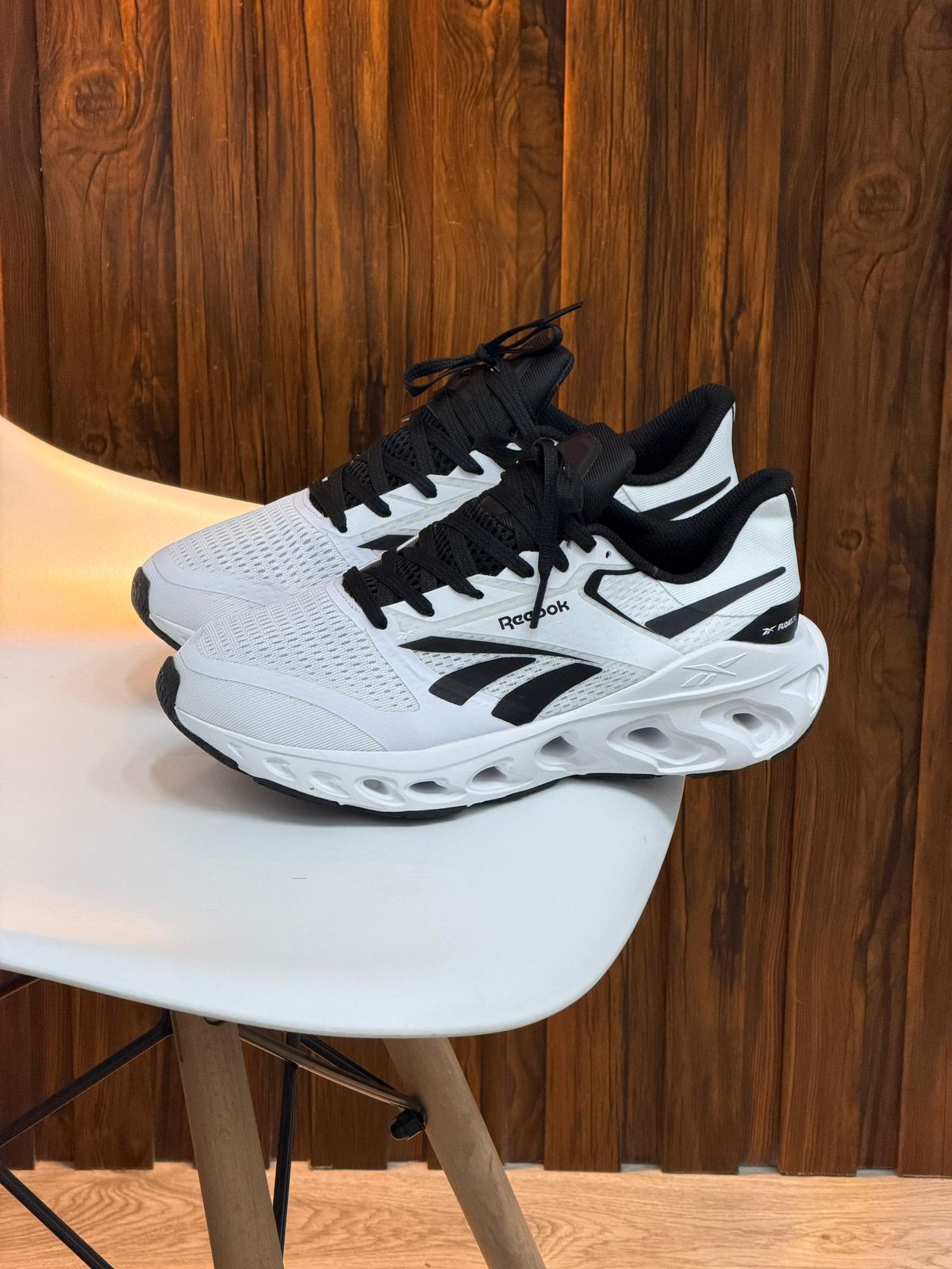 REEBOK BLANCA