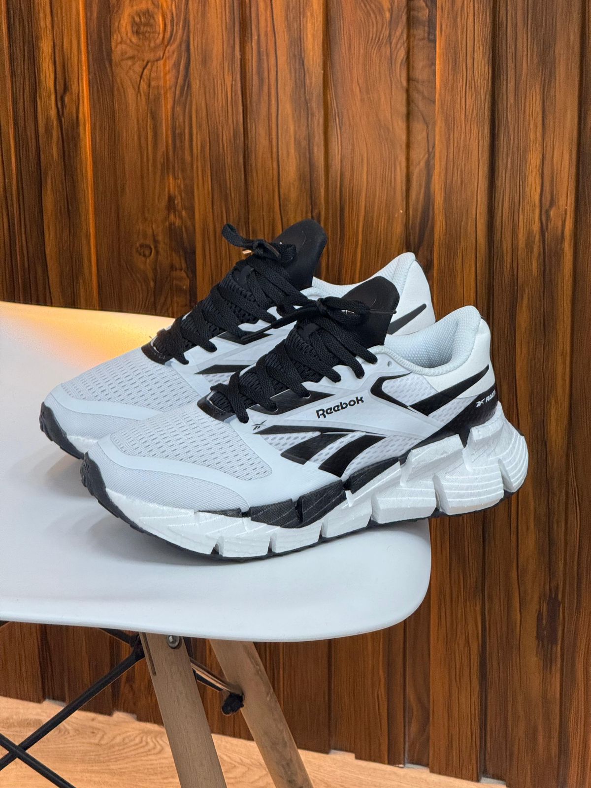 REEBOK BLANCA