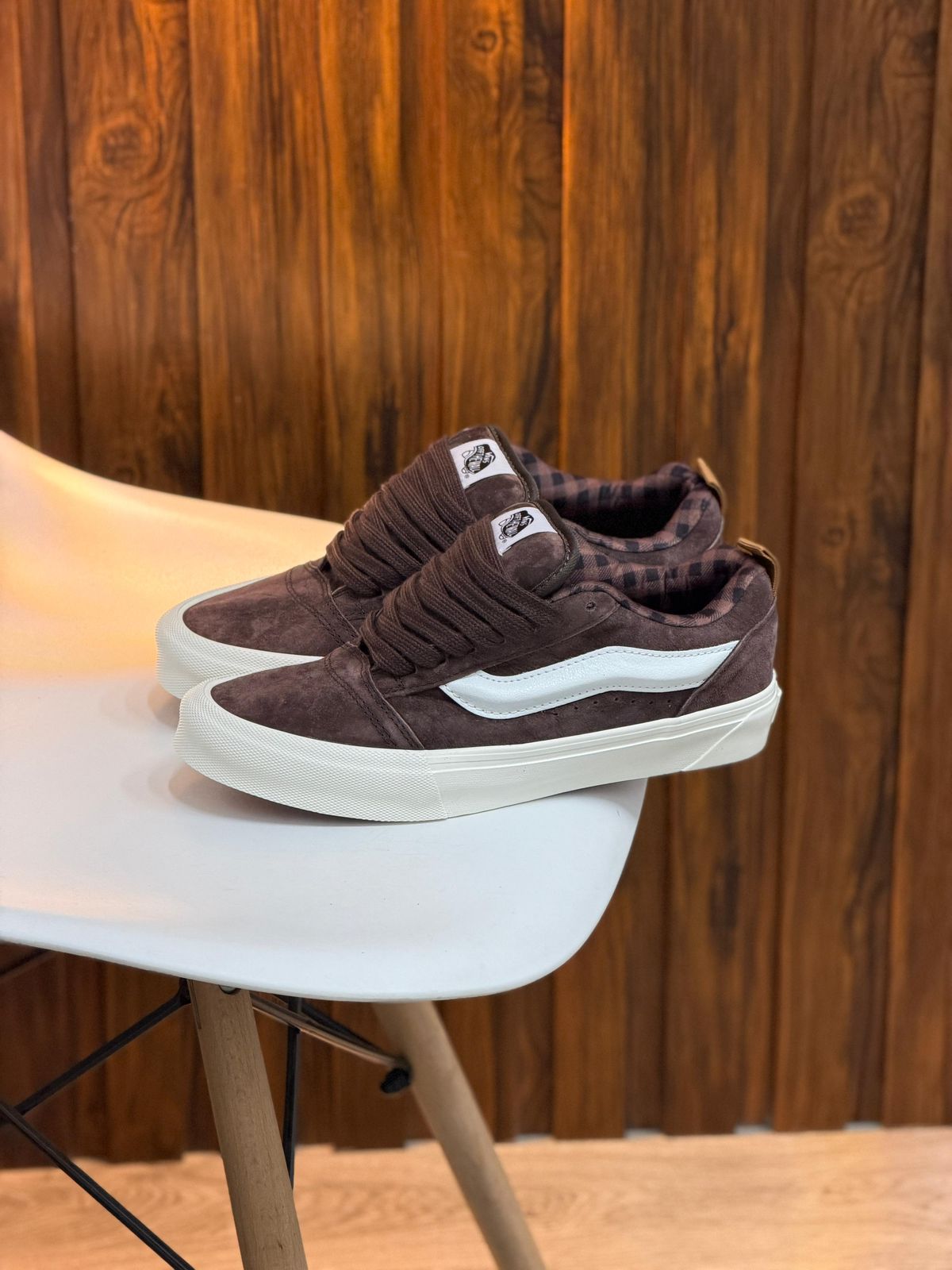 VANS CAFE