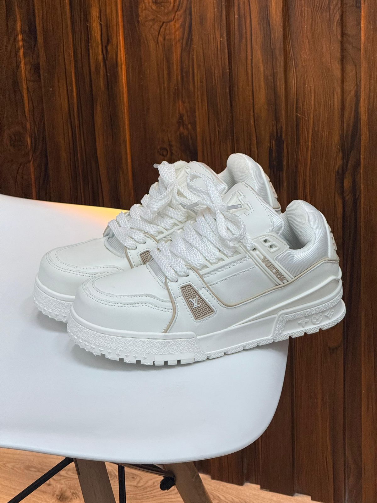 LOUIS VUITTON BLANCA