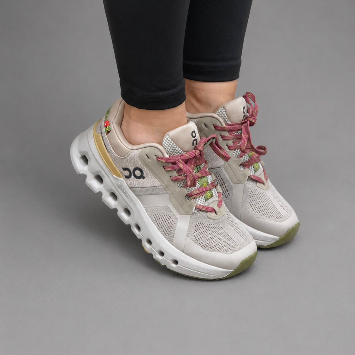 ON CLOUD BEIGE FAVORITOS
